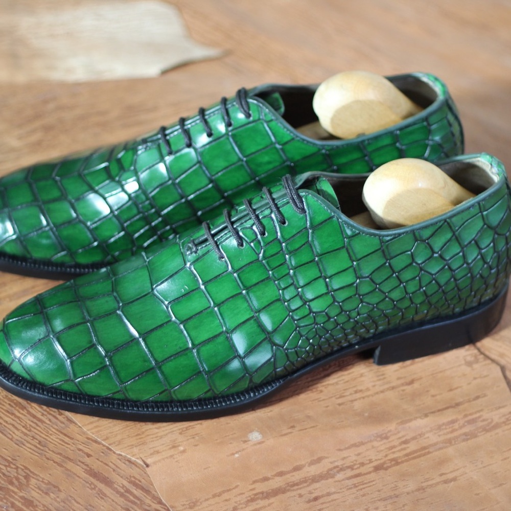 Premium Quality Green Crocodile Print Leather Wholecut Lace Up Top Fashion Shoes